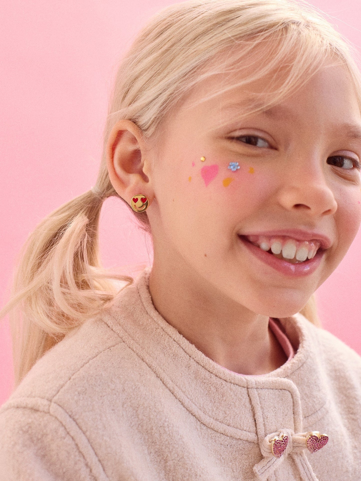 Kids' 18K Gold Heart Eye Emoji Earrings - Heart Eye Emoji