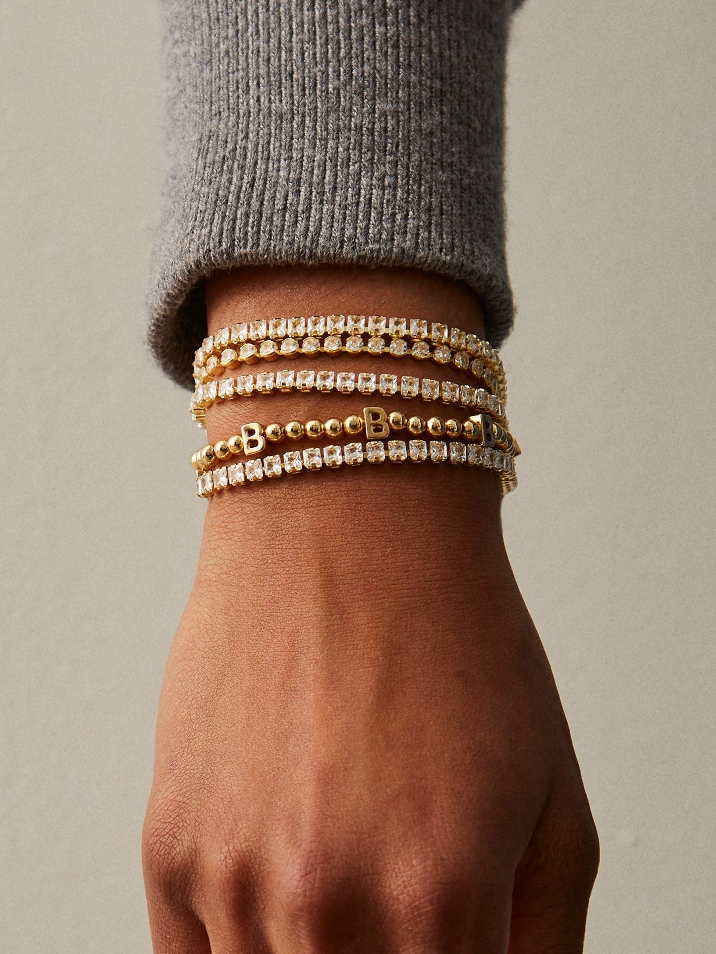 Gold Repeating Initial Pisa Bracelet - Y