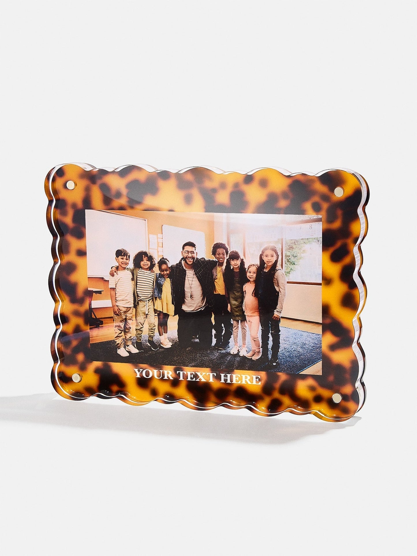 Picture Perfect Horizontal Acrylic Frame - Scalloped Shape