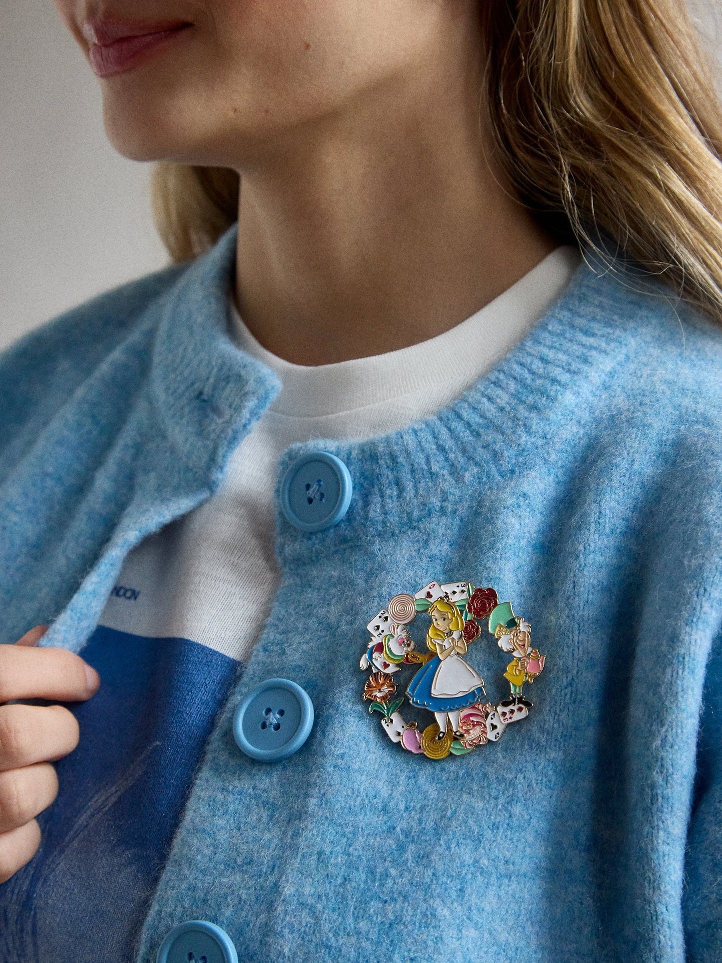 Disney Alice in Wonderland Pin - Alice in Wonderland