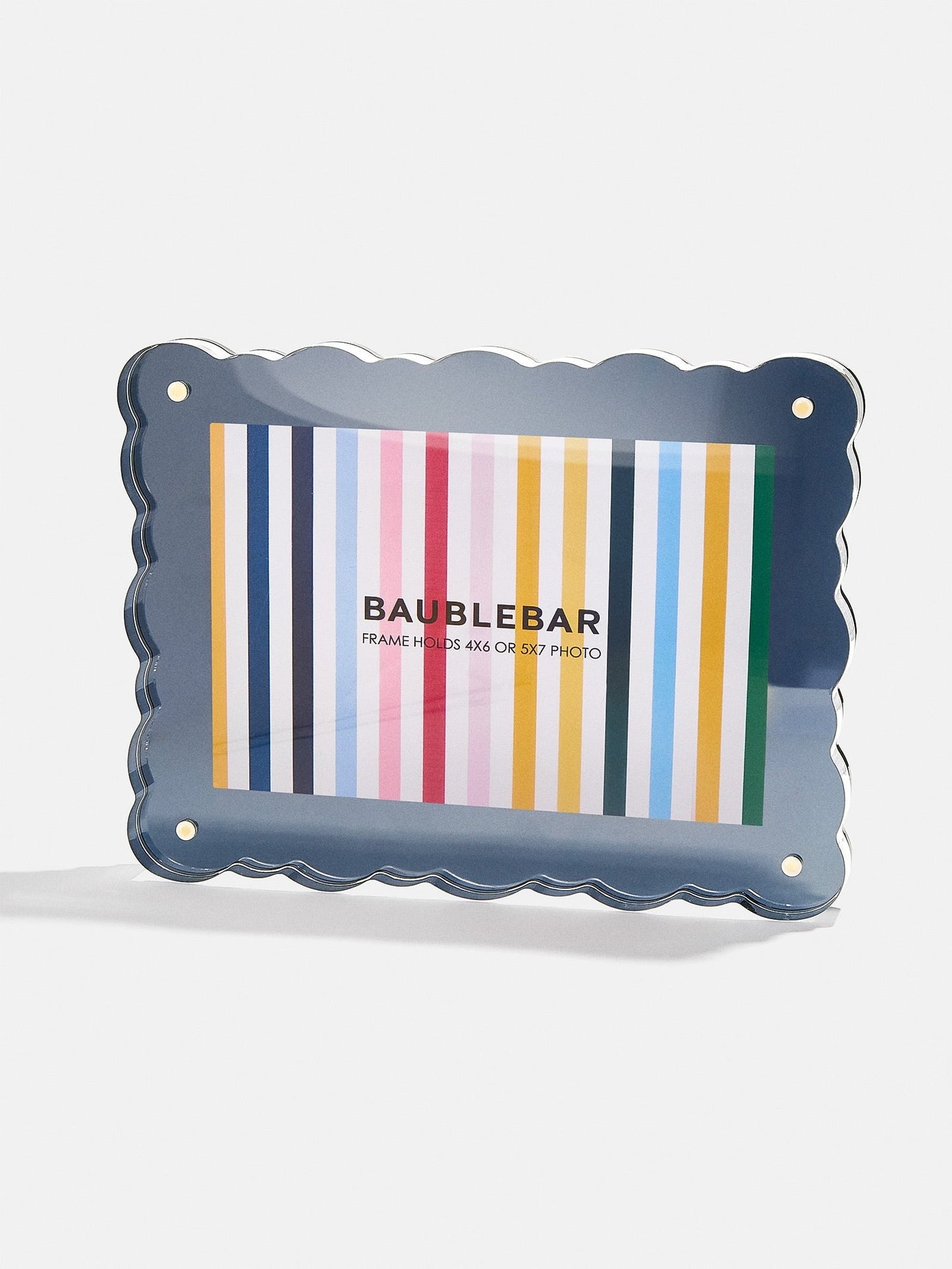 Picture Perfect Horizontal Acrylic Frame - Scalloped Shape